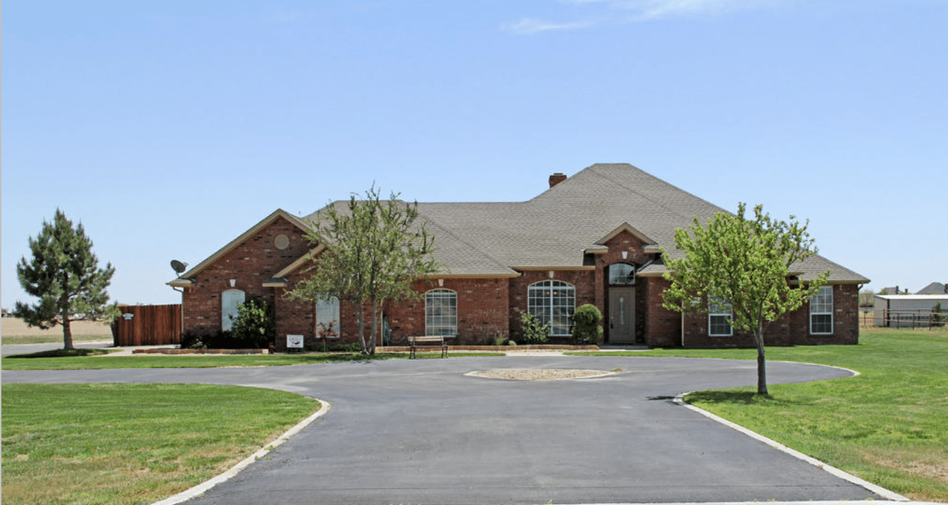 8911 Dove Rd. Canyon, TX 79015 Triangle Realty