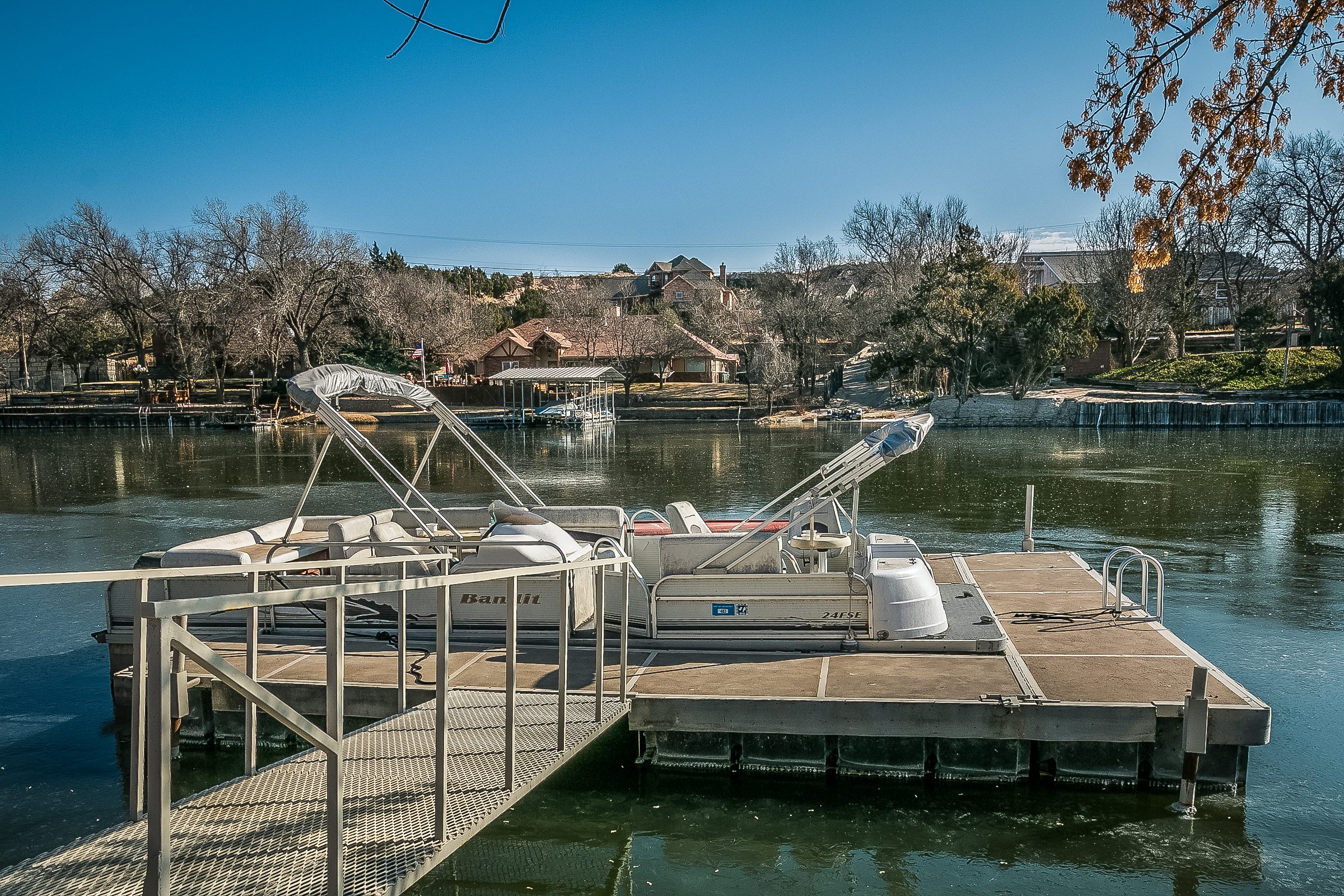 Lake Tanglewood Triangle Realty